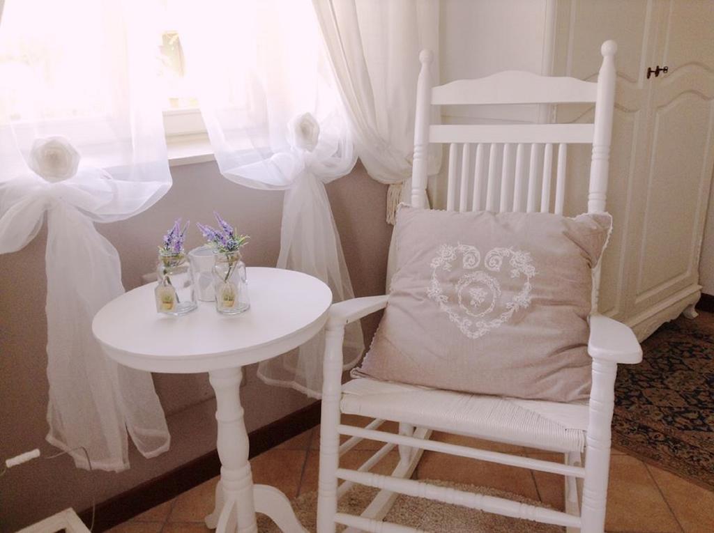 Nina Guest House Longare Buitenkant foto
