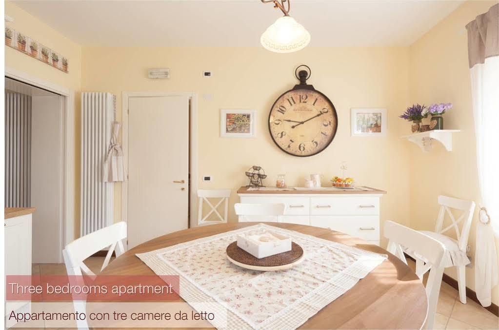 Nina Guest House Longare Buitenkant foto